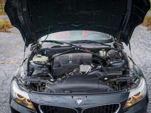 Used 2013 BMW Z4 sDrive28i image 31