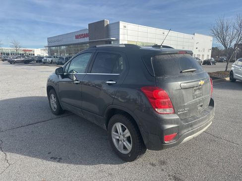 Used 2017 Chevrolet Trax LT w/ LT Convenience Package image 7