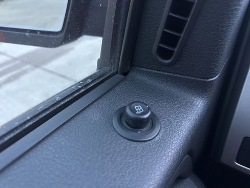 Used 2013 Ford F150 FX4 image 8