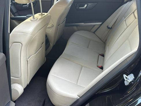 Used 2015 Mercedes-Benz GLK 350 2WD image 16