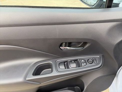 New 2025 Nissan Versa SV w/ Trunk Package FWD image 11