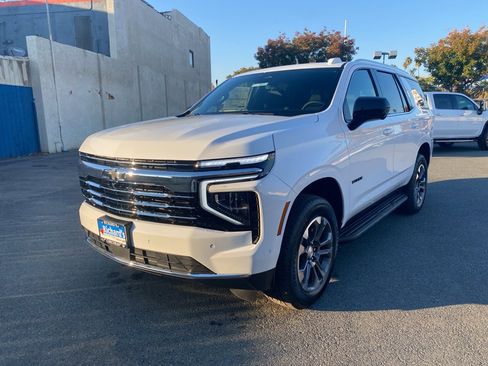 New 2026 Chevrolet Tahoe LT image 8