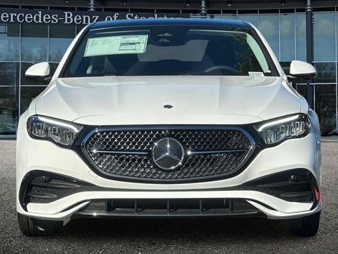 New 2026 Mercedes-Benz E 450 4MATIC Sedan image 9