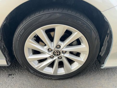 Used 2022 Toyota Camry LE image 13