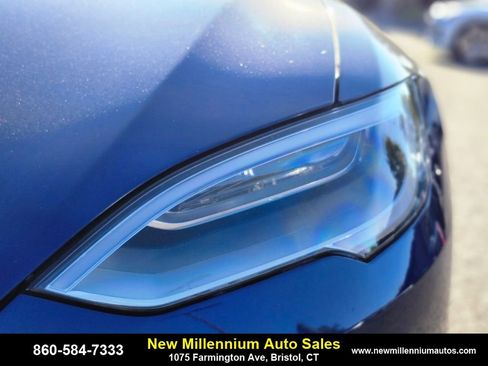 Used 2021 Tesla Model S Plaid image 10