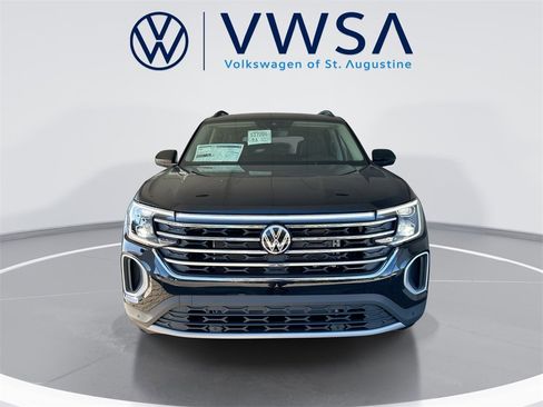New 2026 Volkswagen Atlas SE image 2