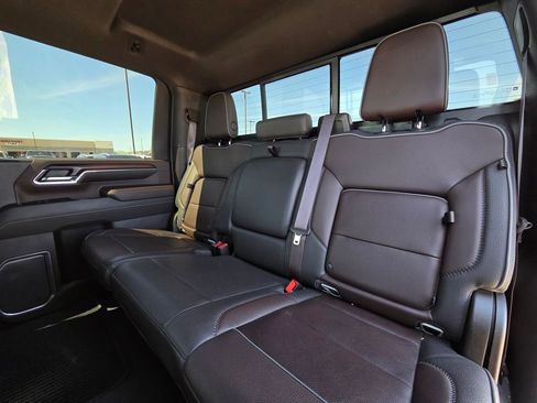 Used 2024 GMC Sierra 3500 Denali w/ Denali Reserve Package image 25