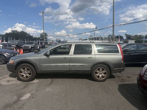 Used 2007 Volvo XC70 AWD/4WD image 1