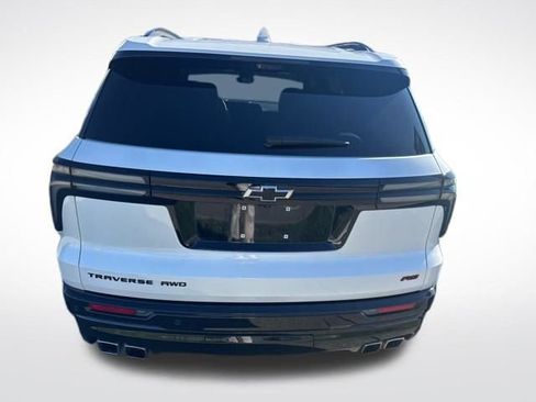 Used 2024 Chevrolet Traverse RS w/ LPO, Floor Liner Package image 4