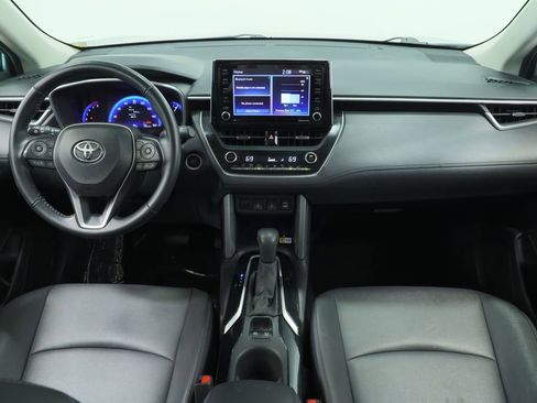 Used 2022 Toyota Corolla Cross XLE FWD image 11