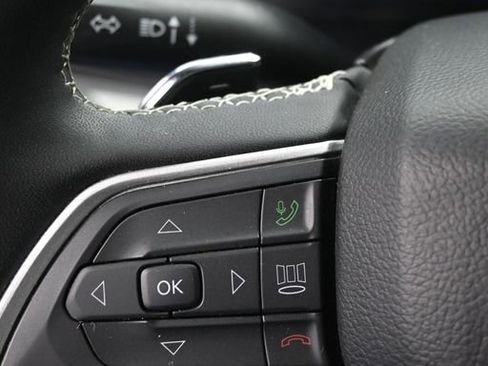 Used 2023 Jeep Grand Cherokee L Laredo AWD/4WD image 19