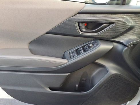 Used 2025 Subaru Crosstrek 2.0i Premium image 22