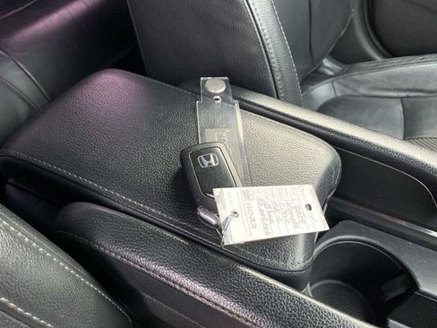 Used 2019 Honda Civic EX-L image 33