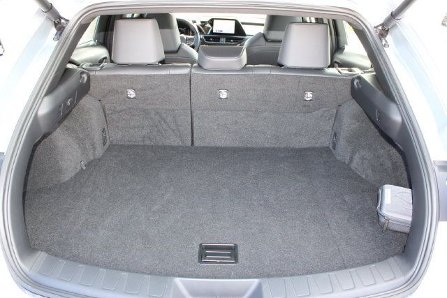 Certified 2025 Lexus UX 300h FWD image 8