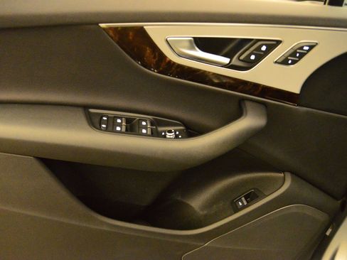 Used 2019 Audi Q7 2.0T Premium w/ Convenience Package image 25