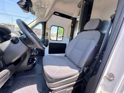 Used 2024 RAM ProMaster 3500 w/ Delivery Van Package FWD image 16