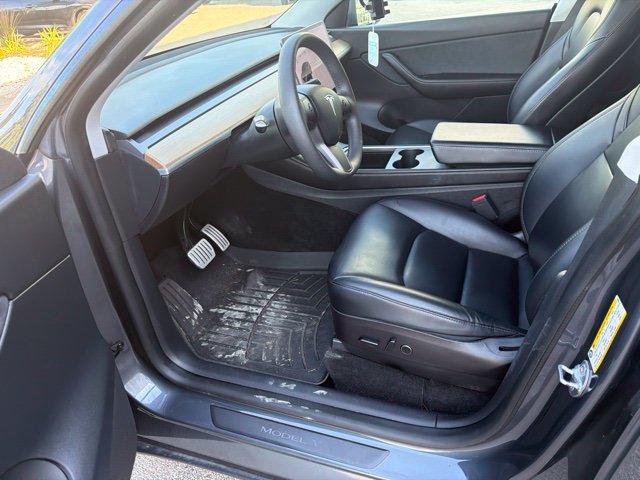 Used 2021 Tesla Model Y Performance AWD/4WD image 3