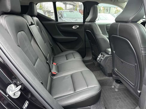 Used 2025 Volvo XC40 B5 Core w/ Protection Package Premier image 12