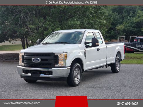 Used 2018 Ford F250 XL w/ Power Equipment Group RWD image 1