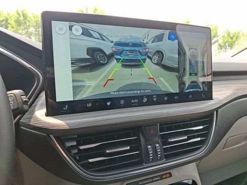 Used 2026 Ford Escape SE w/ PHEV Premium Package FWD image 18