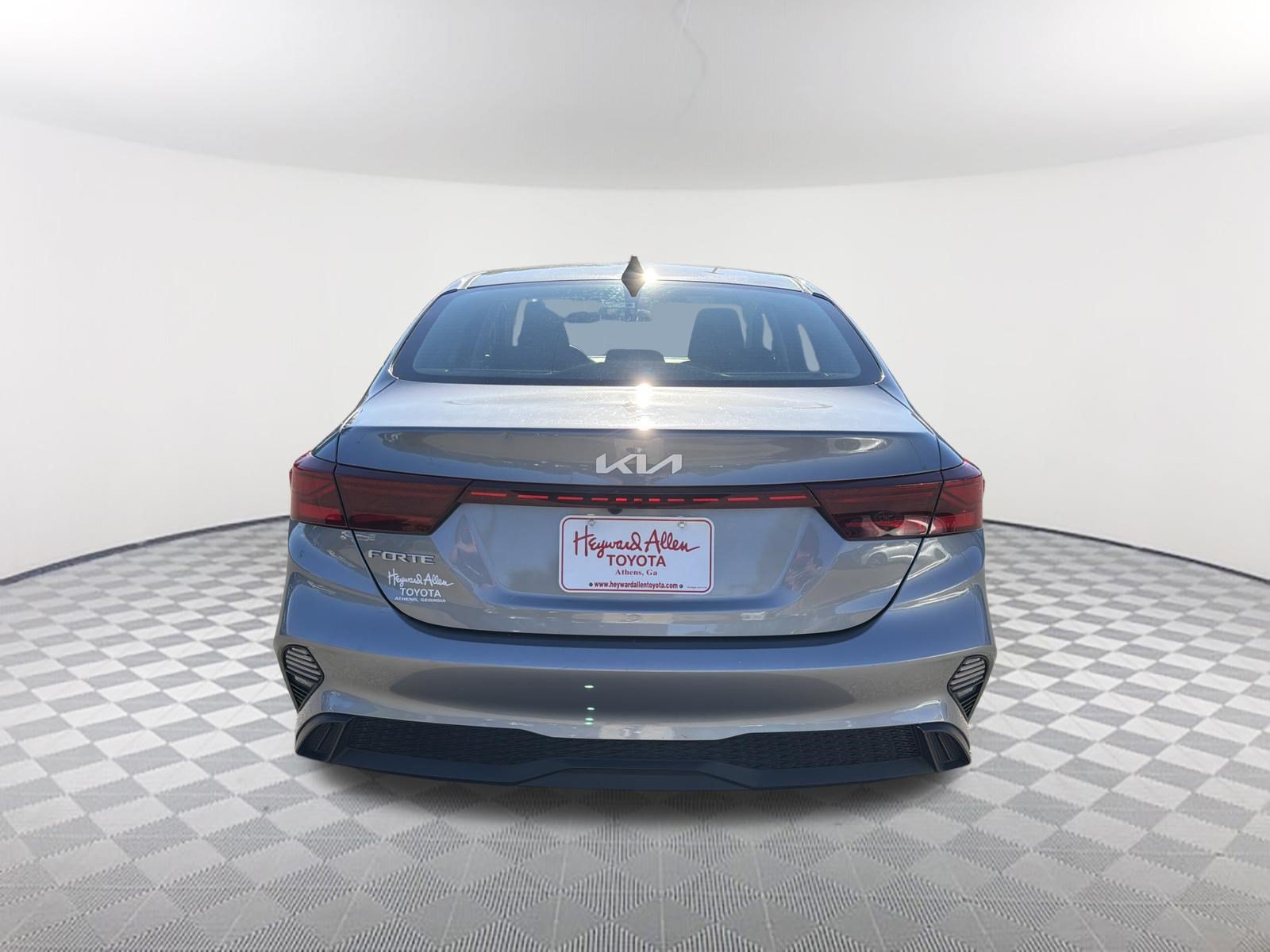 Used 2024 Kia Forte LXS FWD image 15