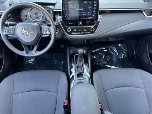 Used 2021 Toyota Corolla LE w/ LE Convenience Package FWD image 16