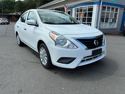 Used 2016 Nissan Versa S FWD image 7