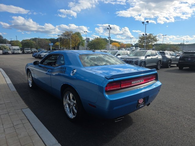 Used 2009 Dodge Challenger R/T RWD image 4