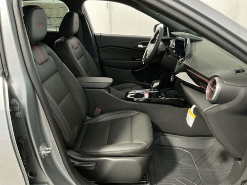 New 2026 Chevrolet Trax RS w/ Sunroof Package image 33