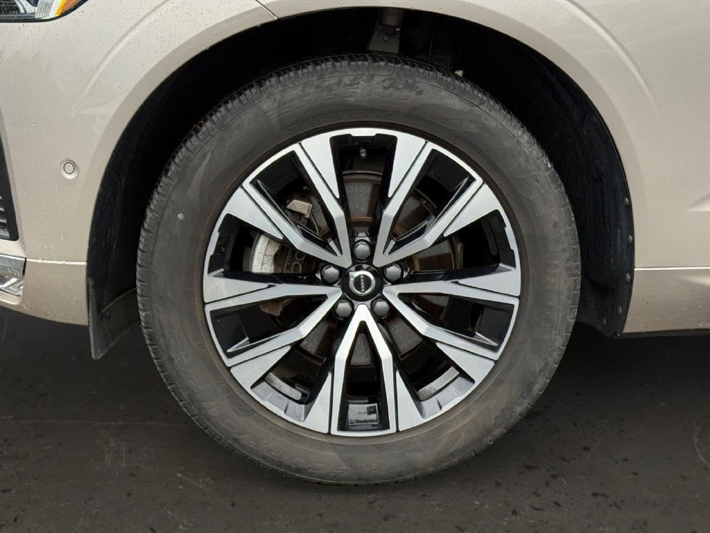 Certified 2023 Volvo XC60 B5 Plus w/ Climate Package AWD/4WD image 29