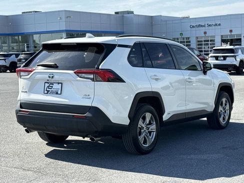 Used 2023 Toyota RAV4 XLE AWD/4WD image 25