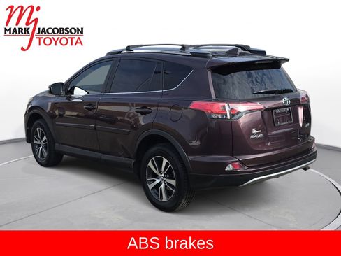 Used 2018 Toyota RAV4 XLE w/ Plus Extra Value Package image 12