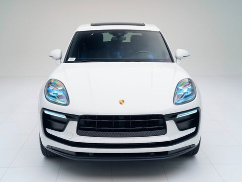 Used 2022 Porsche Macan image 6