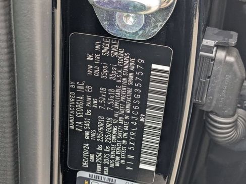 Used 2025 Kia Sorento S FWD image 37