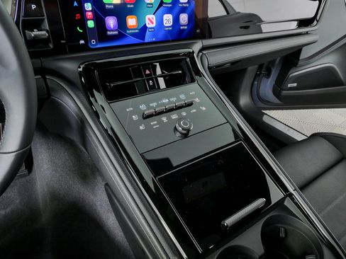New 2026 Porsche Panamera 4 AWD/4WD image 18