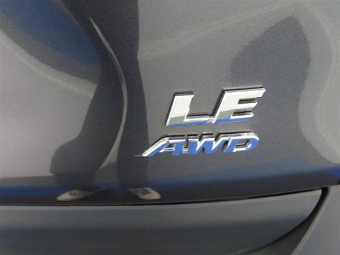 Used 2025 Toyota RAV4 LE AWD/4WD image 15