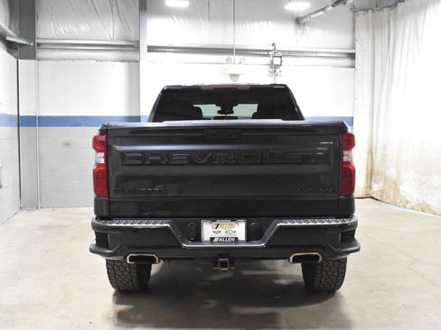 Used 2023 Chevrolet Silverado 1500 Custom Trail Boss w/ LPO, Dark Essentials Package AWD/4WD image 21