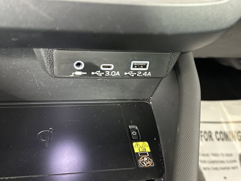 Used 2025 Subaru Forester Limited w/ Popular Package #2 image 25