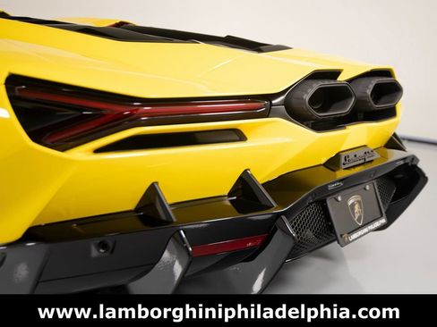 Used 2024 Lamborghini Revuelto image 49