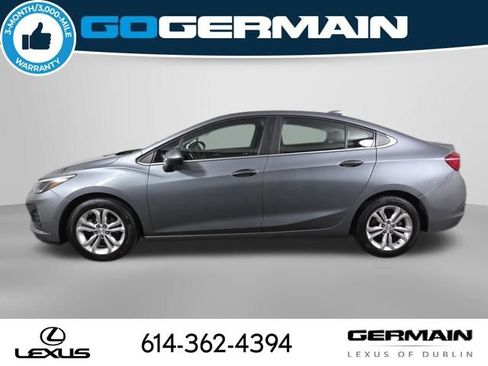 Used 2019 Chevrolet Cruze LT w/ Convenience Package image 10