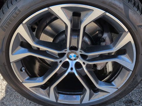 Certified 2022 BMW X5 xDrive40i w/ Executive Package image 13