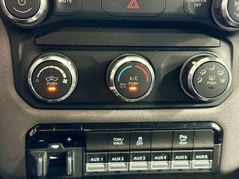 Used 2022 RAM 2500 Tradesman AWD/4WD image 16