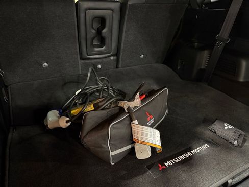 Used 2023 Mitsubishi Outlander SEL 40th Anniversary image 6