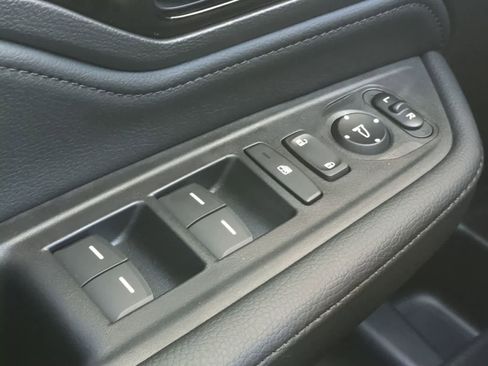 Used 2025 Honda Odyssey Touring image 25