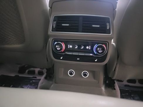 Used 2018 Audi Q7 3.0T Prestige image 17