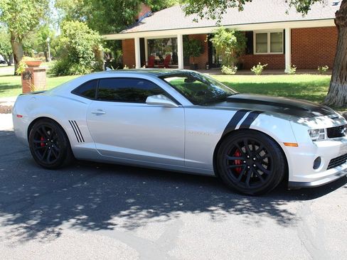 Used 2013 Chevrolet Camaro SS w/ SS Performance Package RWD image 31