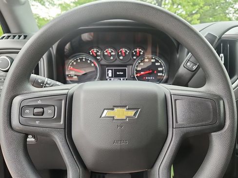 Used 2022 Chevrolet Silverado 1500 Custom AWD/4WD image 18