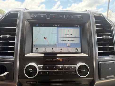 Used 2018 Ford Expedition Platinum AWD/4WD image 17
