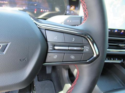 New 2025 Chevrolet Equinox EV RS image 23