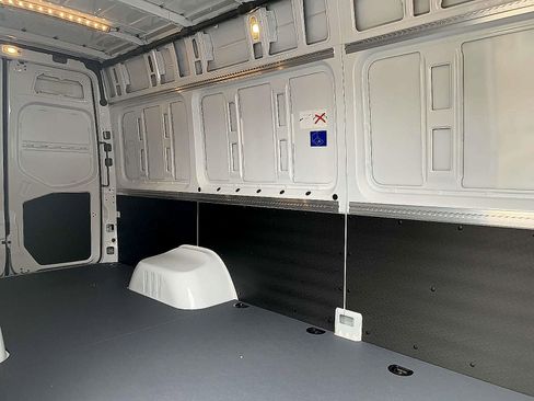 New 2025 Mercedes-Benz Sprinter 3500 image 6